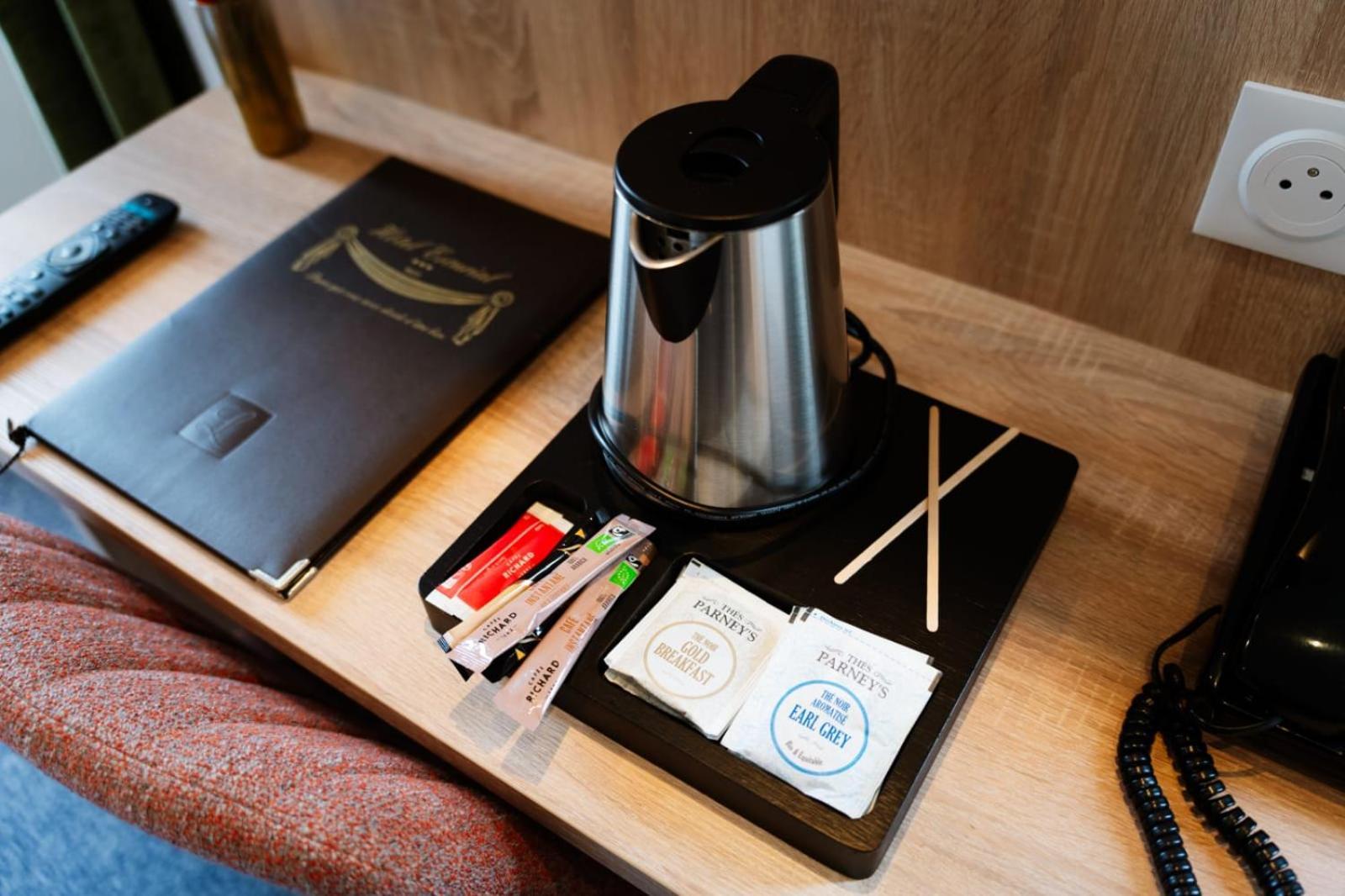 Hotel Escurial - Centre Gare Мец Экстерьер фото