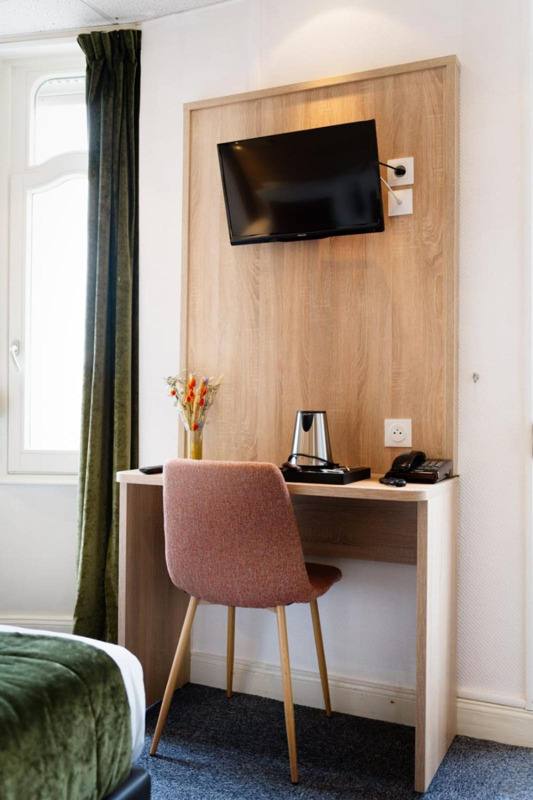Hotel Escurial - Centre Gare Мец Экстерьер фото